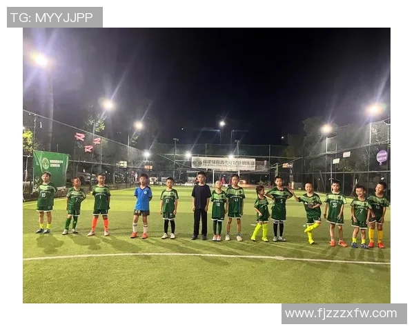 聚焦足球：西安足球队的团队协作话题